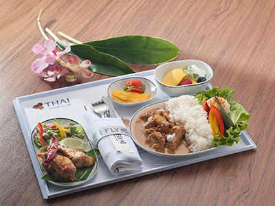 タイ国際航空ビジネスクラスの機内食を再現した特別メニュー